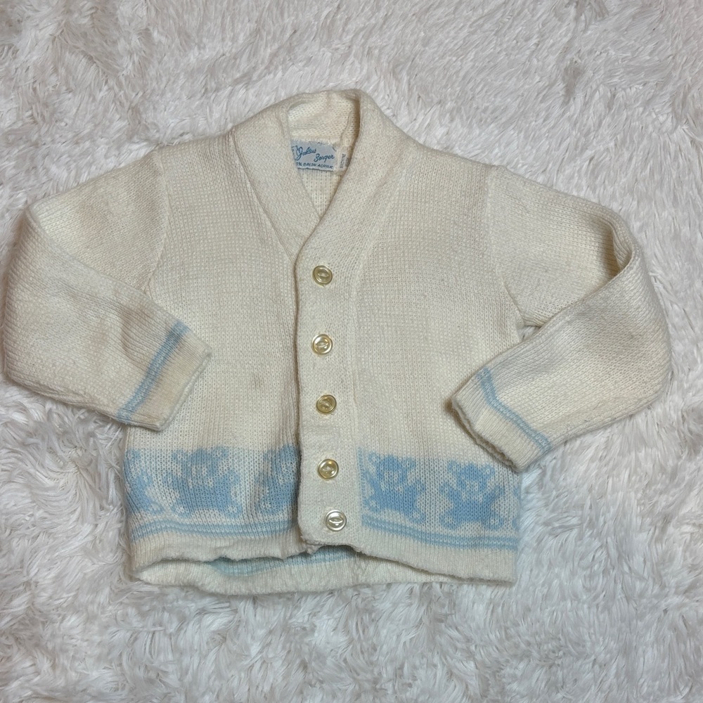 Vintage Julius Berger Orlon Acrylic Knit Infant Cardigan Sweater Blue Trim Bears